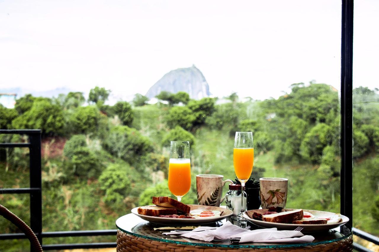 ホテル Glamping The Mountain Guatapé エクステリア 写真