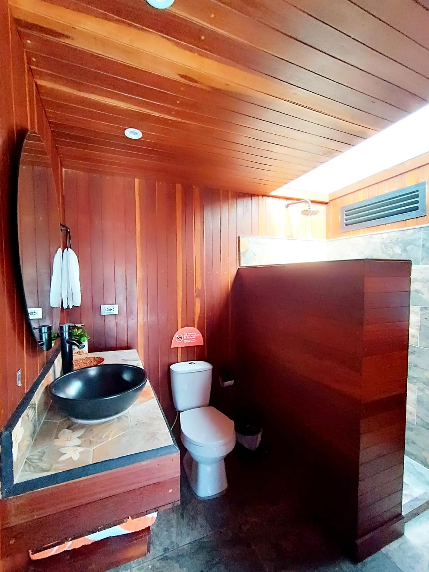 ホテル Glamping The Mountain Guatapé エクステリア 写真