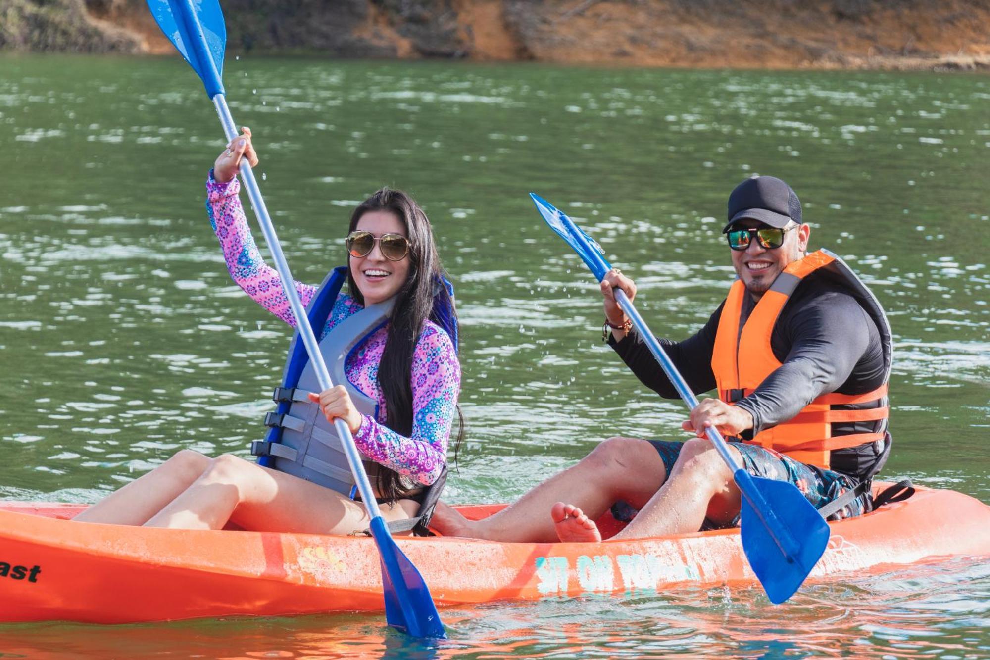 ホテル Glamping The Mountain Guatapé エクステリア 写真